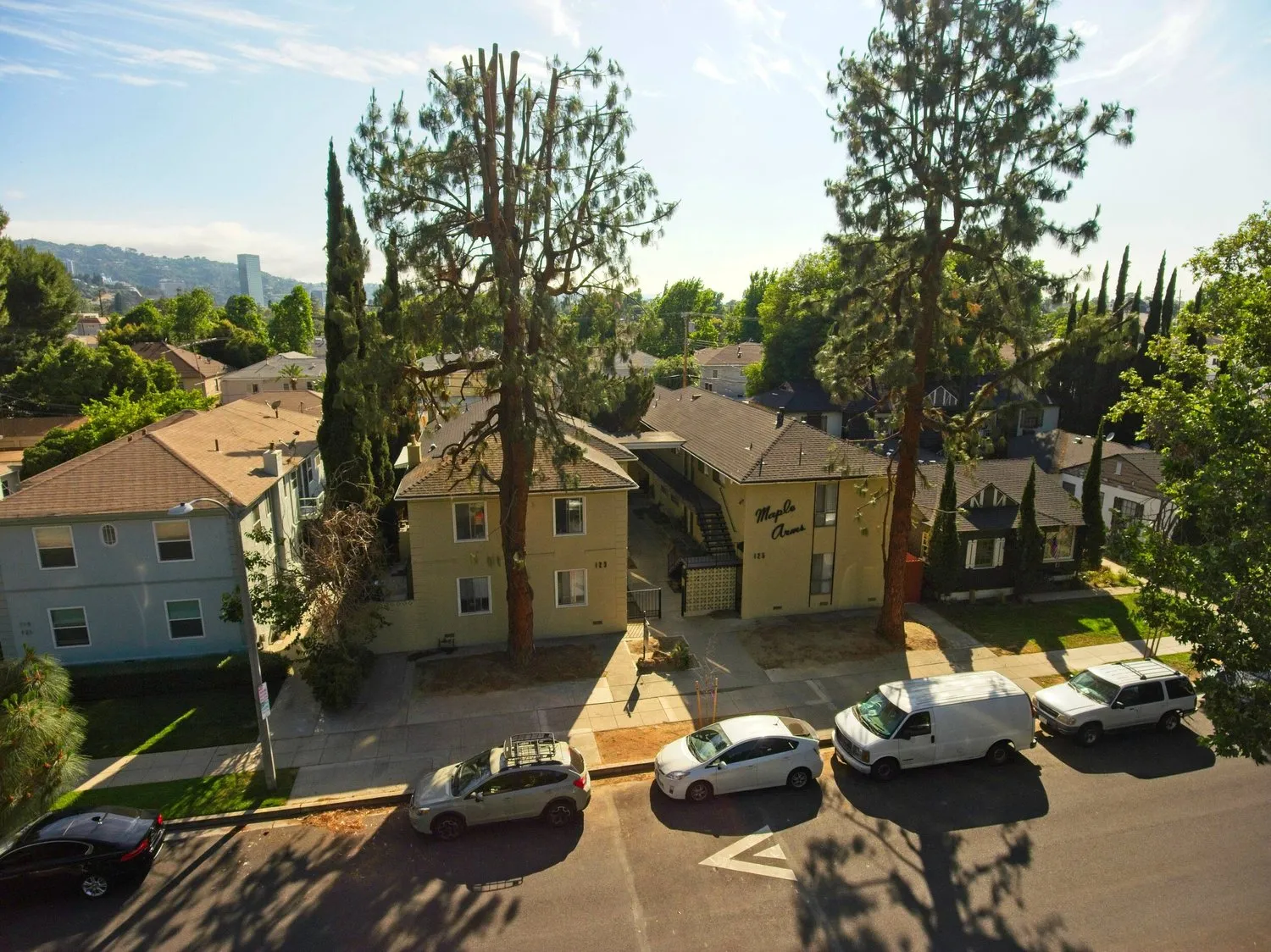 123 N Maple St, Burbank CA 91505